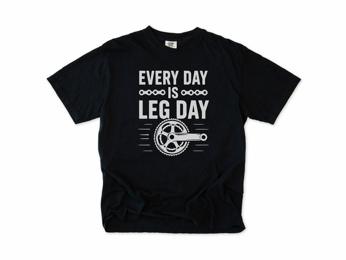 Funny cycling T-shirt in Black, 'Every Day Is Leg Day' with a bike crank and chainring, for cyclists